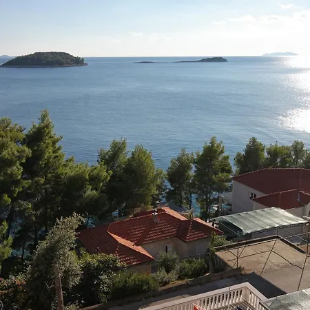Prizba 9276a Apartment Blato (Korcula)